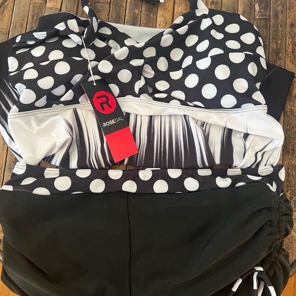 Cute new with tags swimsuit